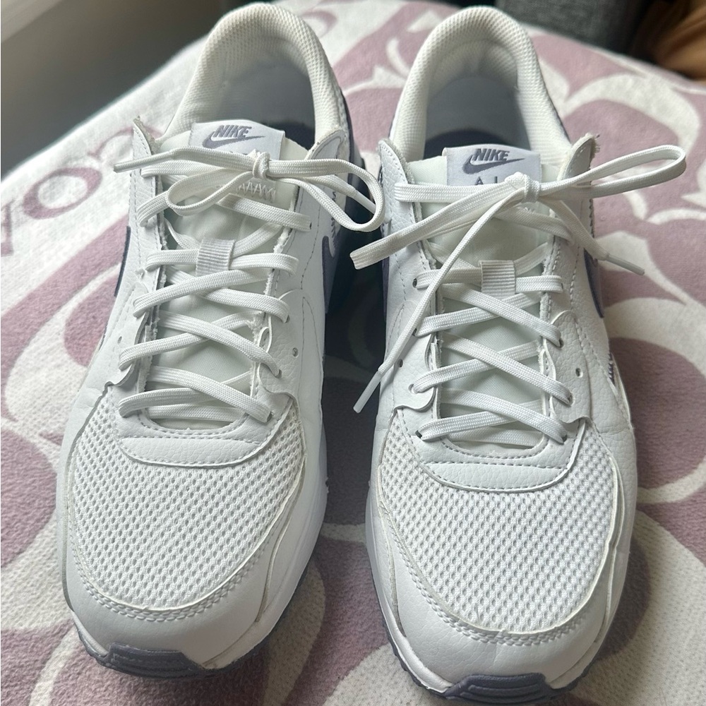 Nike Air Max Excee Size 10 Women’s - Picture 2 of 6